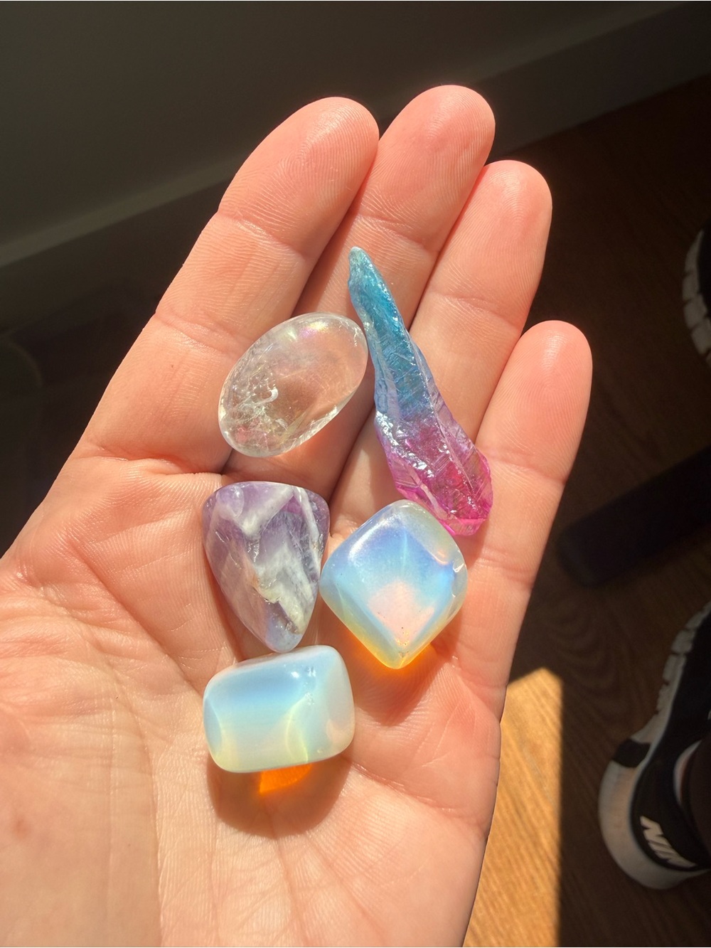 Bundle of aura crystals